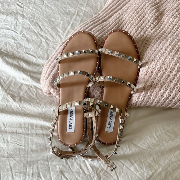 Steve Madden Shoes - Steve Madden stud sandals